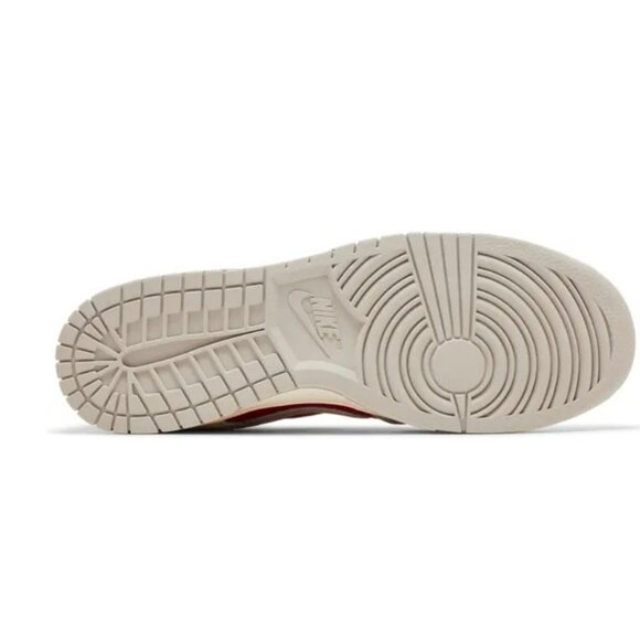 Nike Dunk Low Retro - Picture 4 of 5